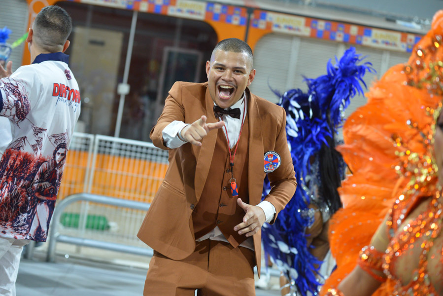 perolanegra desfile26 woodyhenrique felipearaujo ligasp 5