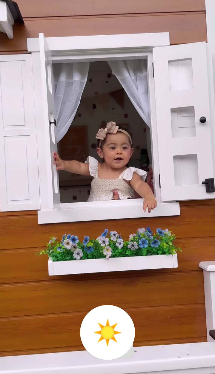 1772025871 367 Graciele Lacerda encanta ao mostrar a filha brincando em casa 1