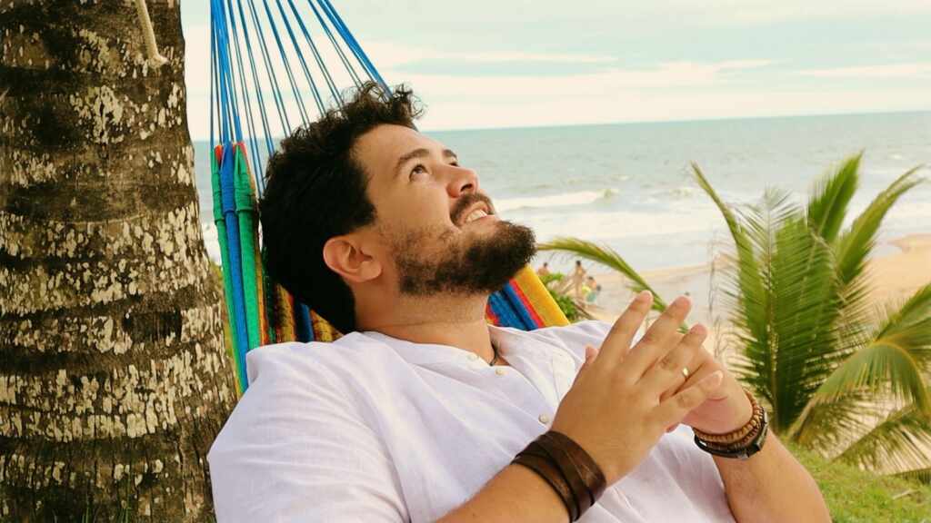 ‘Sempre Verão’ antecipa fase mais íntima e autoral de Matheus Nicolau 213b4524 9c49 4eb6 9200 9a58a3cc45e5