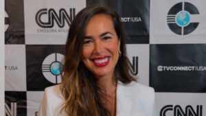 De São Gonçalo para o mundo: correspondente brasileira conquista os EUA com jornalismo humano