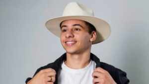 Arthur Fernandes consolida carreira e movimenta eventos em MG