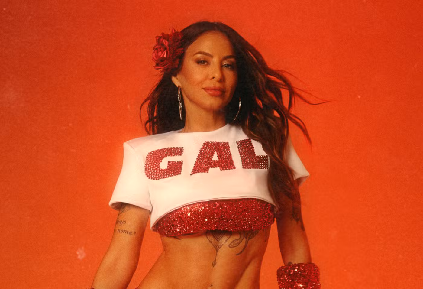 Alinne Rosa homenageia Gal Costa em primeiro show no Carnaval de Salvador 2026