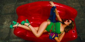 Com a promessa de ferver o verão Sofia Brasil lança “Obsessão”