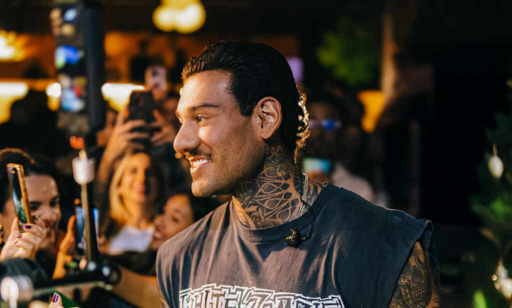 Lucas Lucco aposta no piseiro em projeto de regravações de seus grandes sucessos