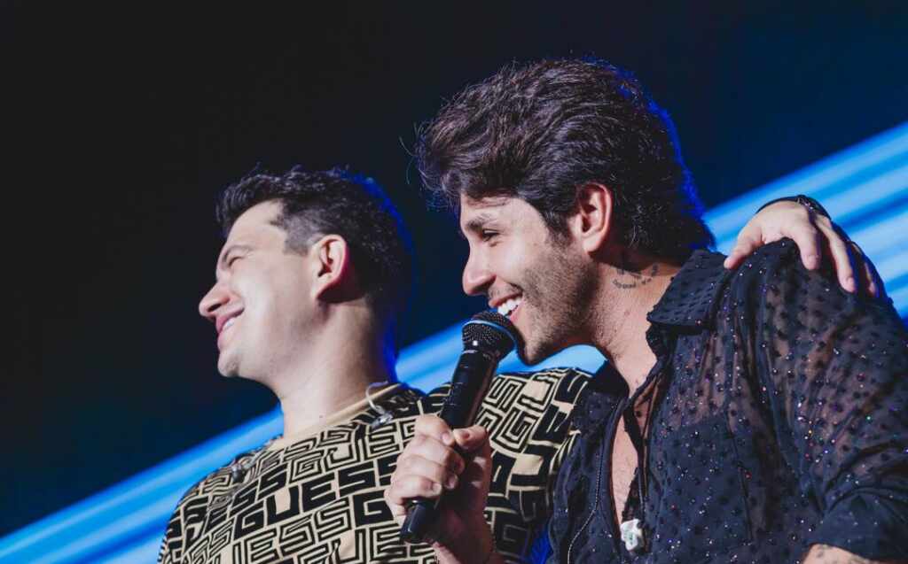 Hugo & Guilherme comandam o “Brilha JK” no Vila JK nesta sexta, 27 de fevereiro HEG 1367 e1772117149334