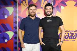 Zé Neto & Cristiano posam antes de show no Carnaval na Cidade em SP