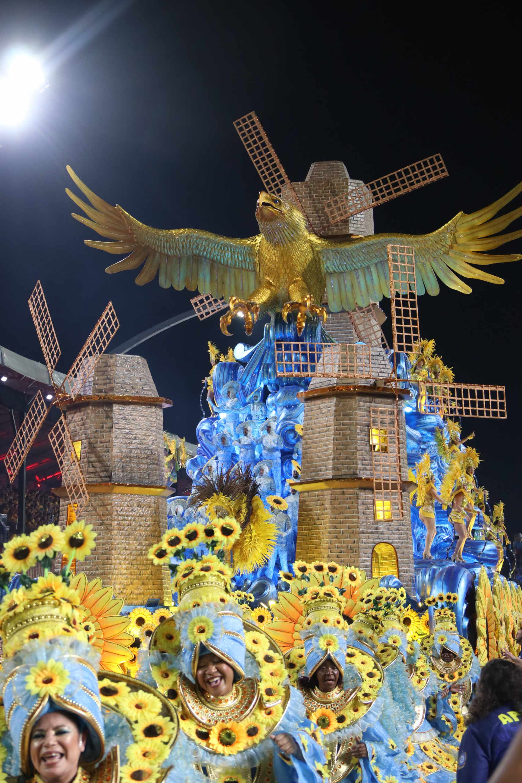 Águia de Ouro - Foto: Tiago Ghidotti / EGOBrazil