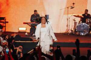 Sued Silva alcança milhares de pessoas no streams com “Na Fenda da Rocha” e consolida nova fase