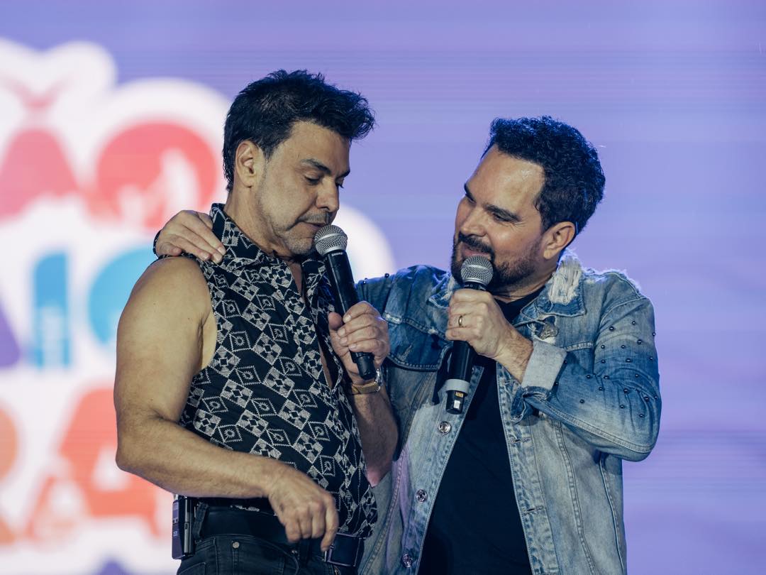 Zezé Di Camargo e Luciano reúnem mais de 80 mil pessoas em apresentação no Verão Maior Paraná