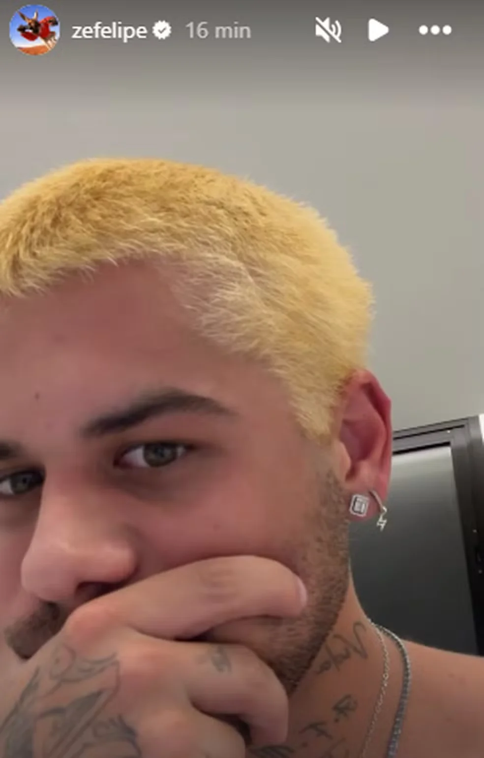 1772723913 349 Ze Felipe pinta o cabelo mas se arrepende da mudanca