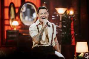 Felipe Araújo divide cena com a noiva Lara Prado em “Até Depois do Fim”