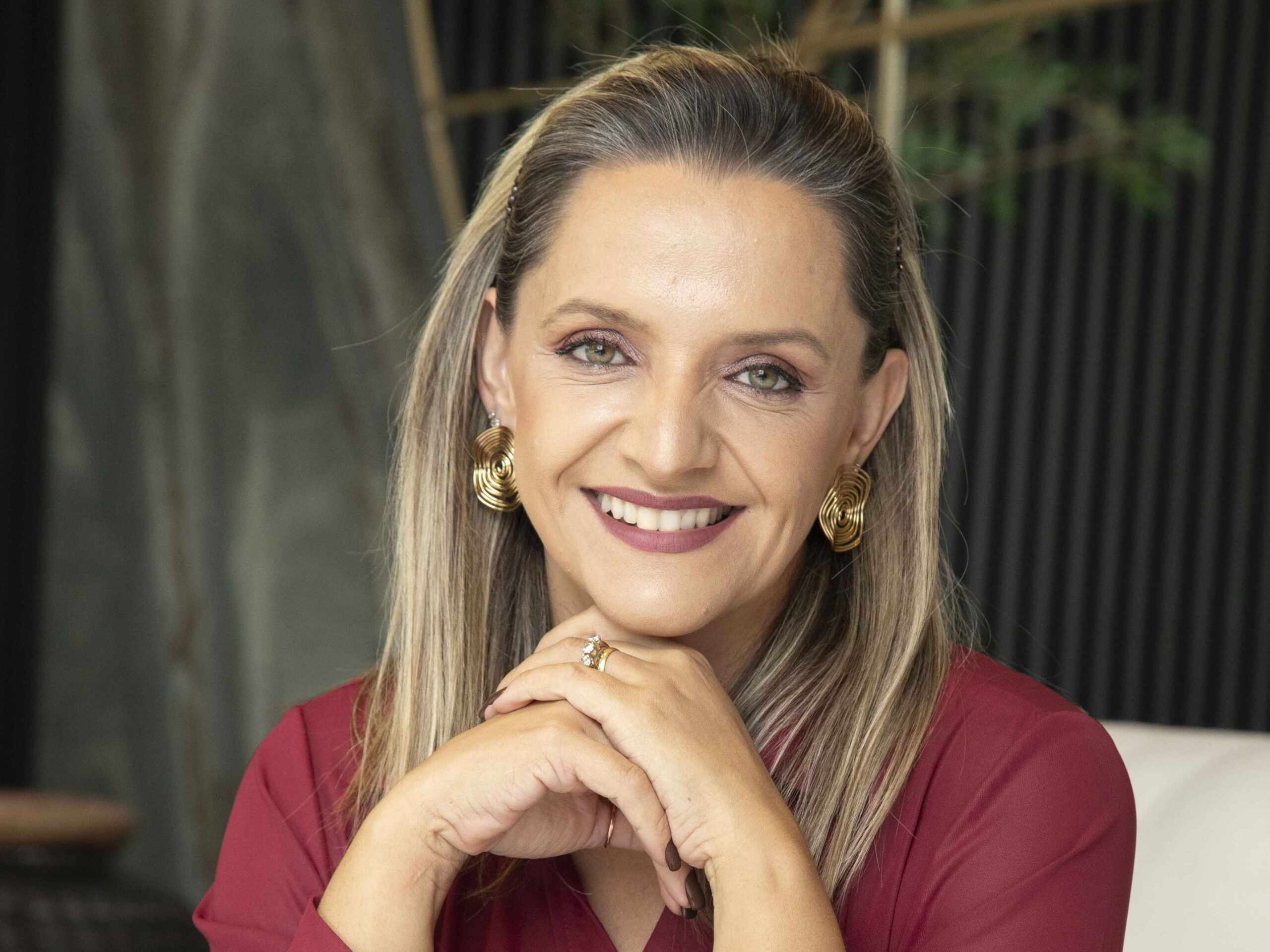 Aline Sanches scaled