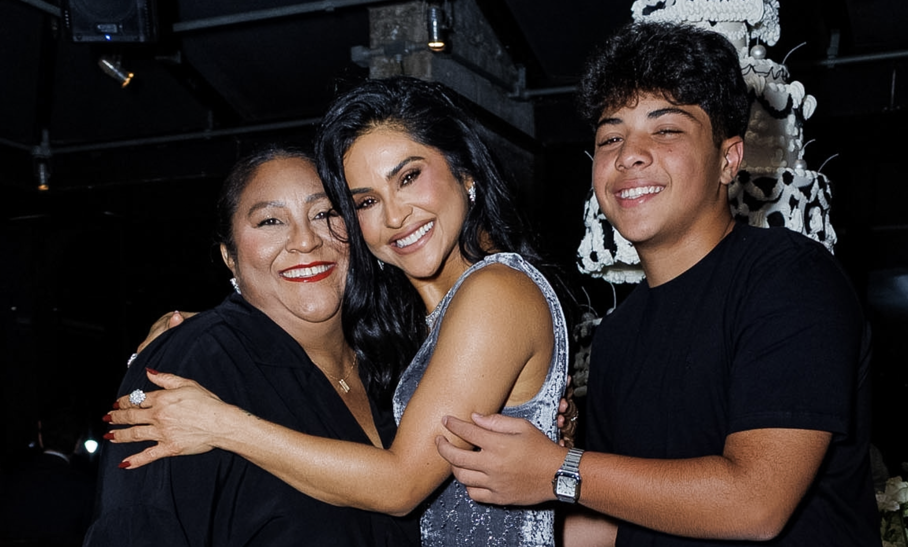 Yhudy celebra os 37 anos de Mileide Mihaile em noite especial em São Paulo - Foto: Clayton Felizardo / Brazil News