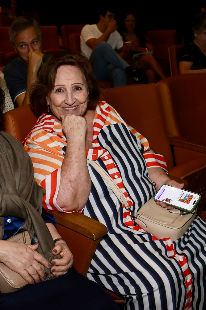 Renato Aragão, Lucélia Santos e Sophia Abrahão prestigiam estreia de “Adorável Trapalhão – O Musical” no RJ 25 D.Dea Lucia 1