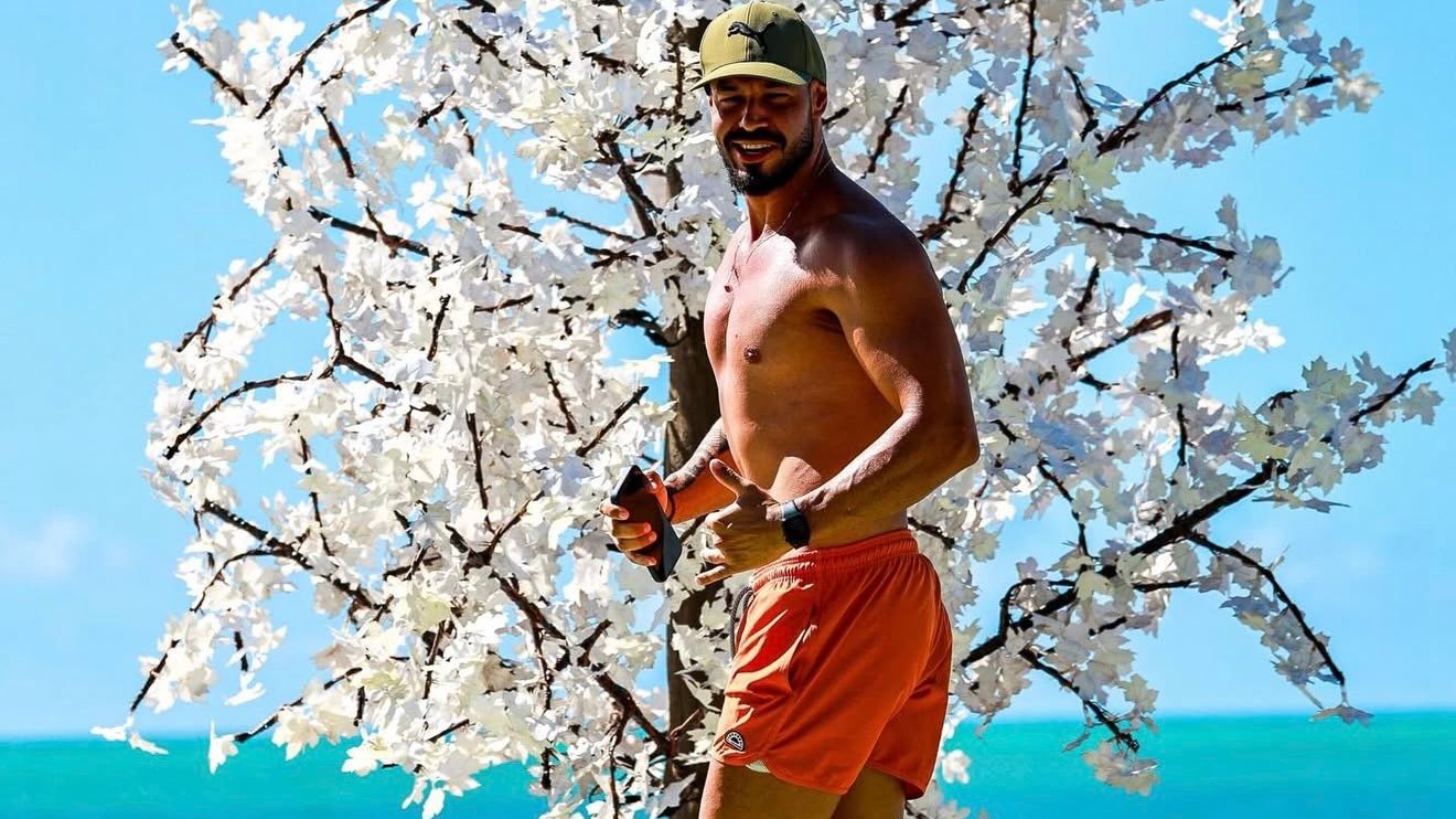 Apresentador da RedeTV! Thiago Reghini choca seguidores após mostrar antes e depois de perder quase 40 quilos