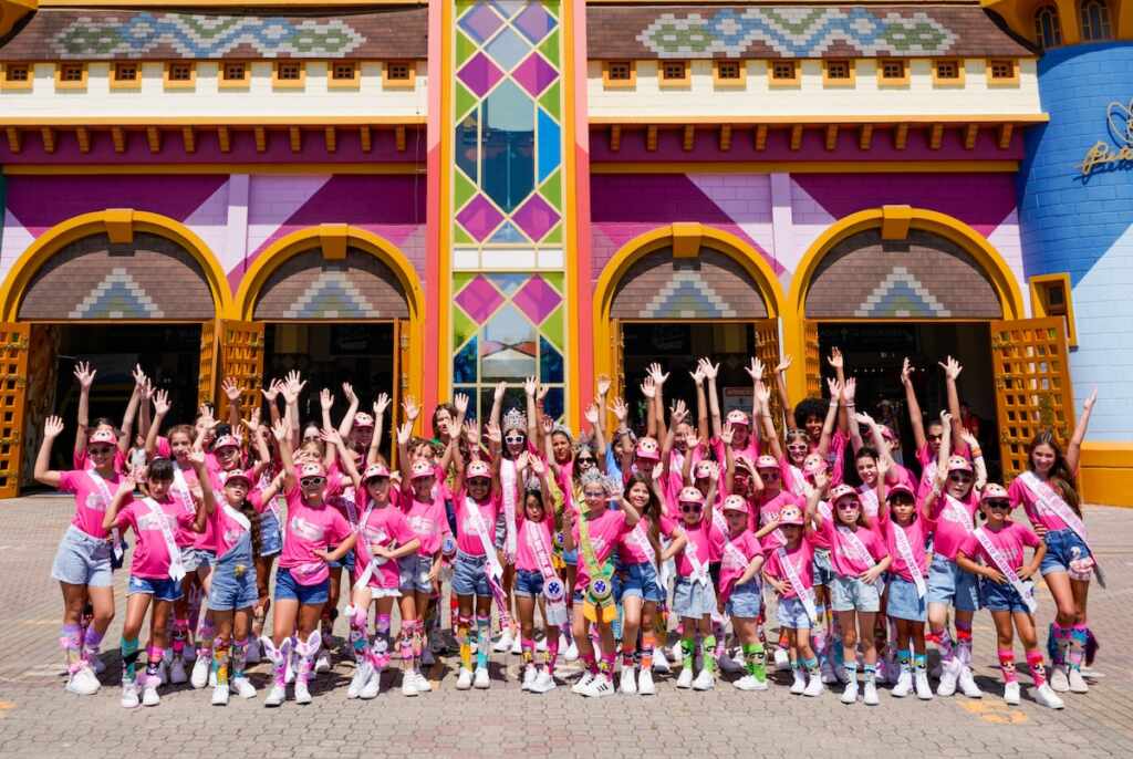 Pequena Miss Brasil 2026: Conheça as vencedoras do maior evento de beleza infantil do país Pequena Miss Brasil 2026 - Crédito da Foto: Dan Komarcha / Divulgação