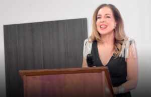 María Gabriela Cáceres: a bioquímica que conecta saúde e turismo em Puerto Iguazú