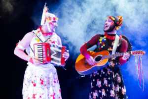 Espetáculo “O Patinho Feio” da Trupe Investigativa Arroto Cênico faz uma circulação gratuita