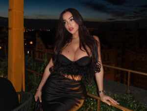 Eduarda, a modelo brasileira que conquistou Londres e se tornou embaixadora da Fashion Nova