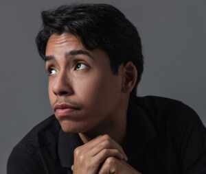 Como Henrique Wiiuky fortalece autoridade e posicionamento no mercado digital