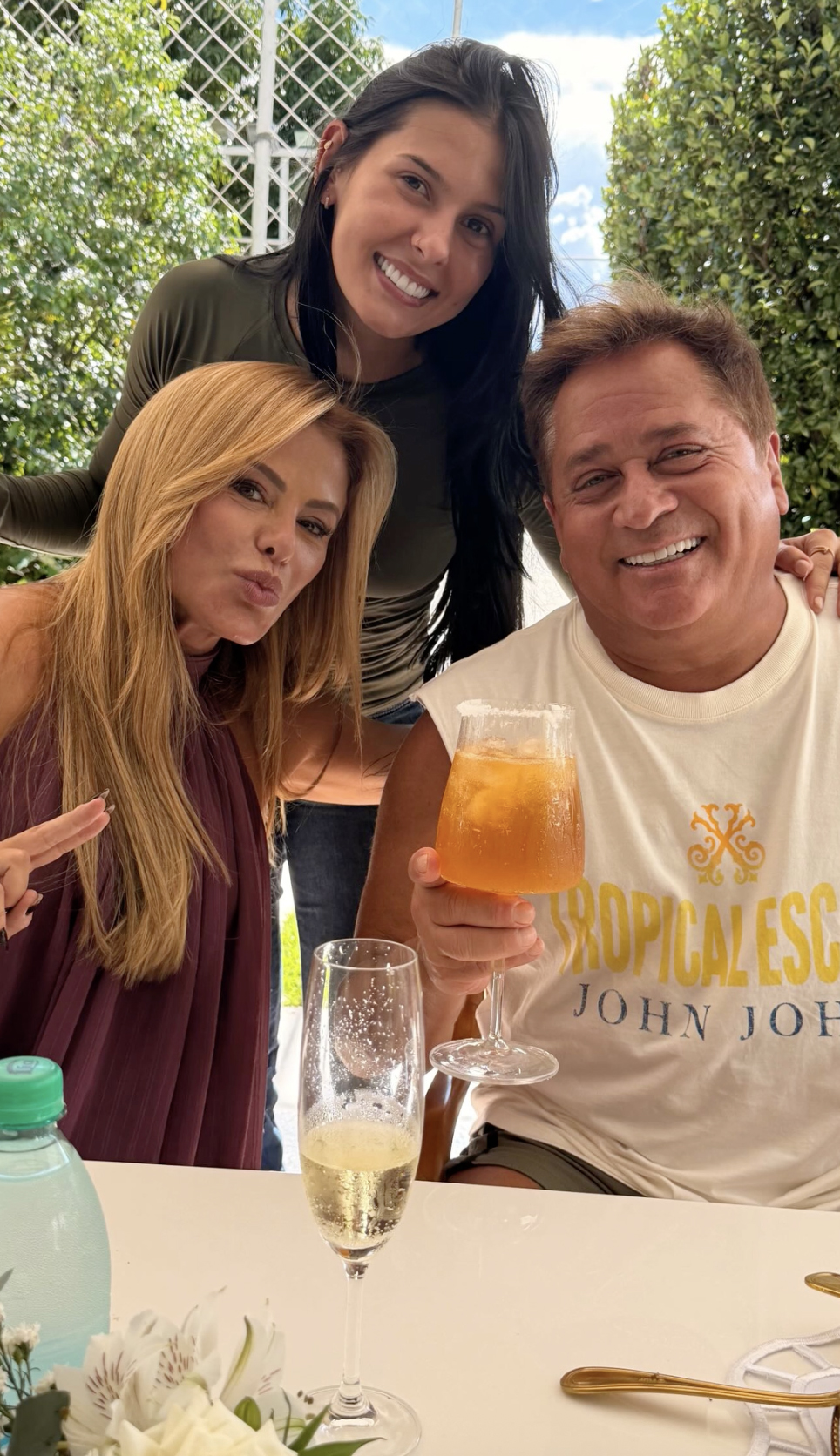 Poliana Rocha, Leonardo e Ana Castela - Foto: Reprodução / Instagram