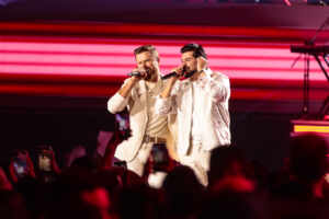 Vocês & Deus”: novo DVD de Zé Neto & Cristiano consagra a melhor fase da dupla