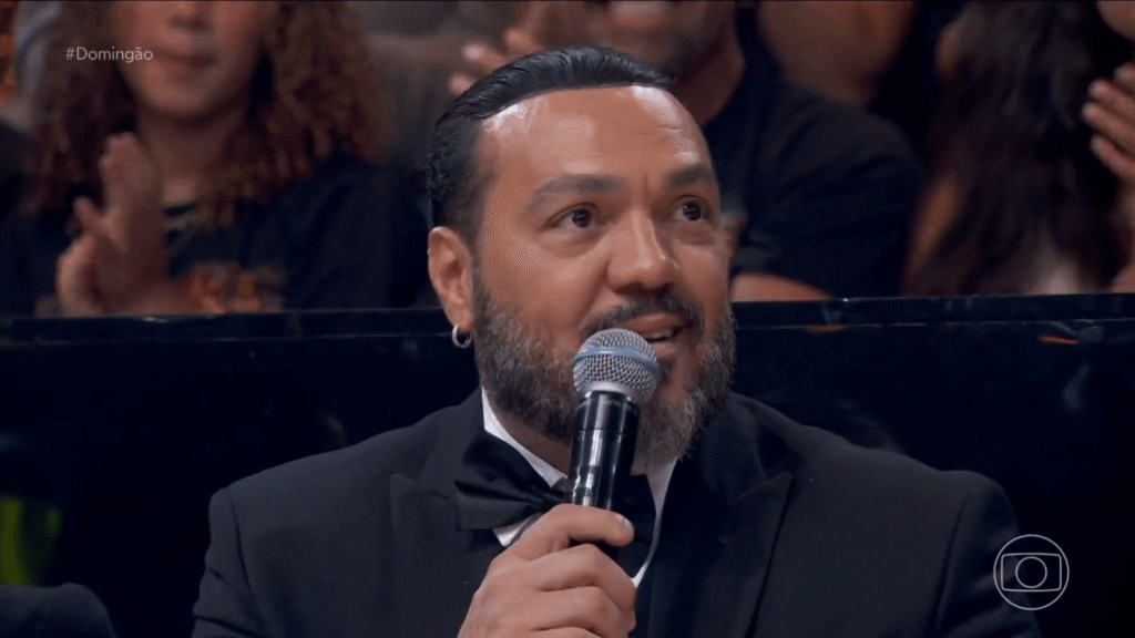 O cantor Belo chamou atenção ao falar sobre sua relação com a atriz Viviane Araujo