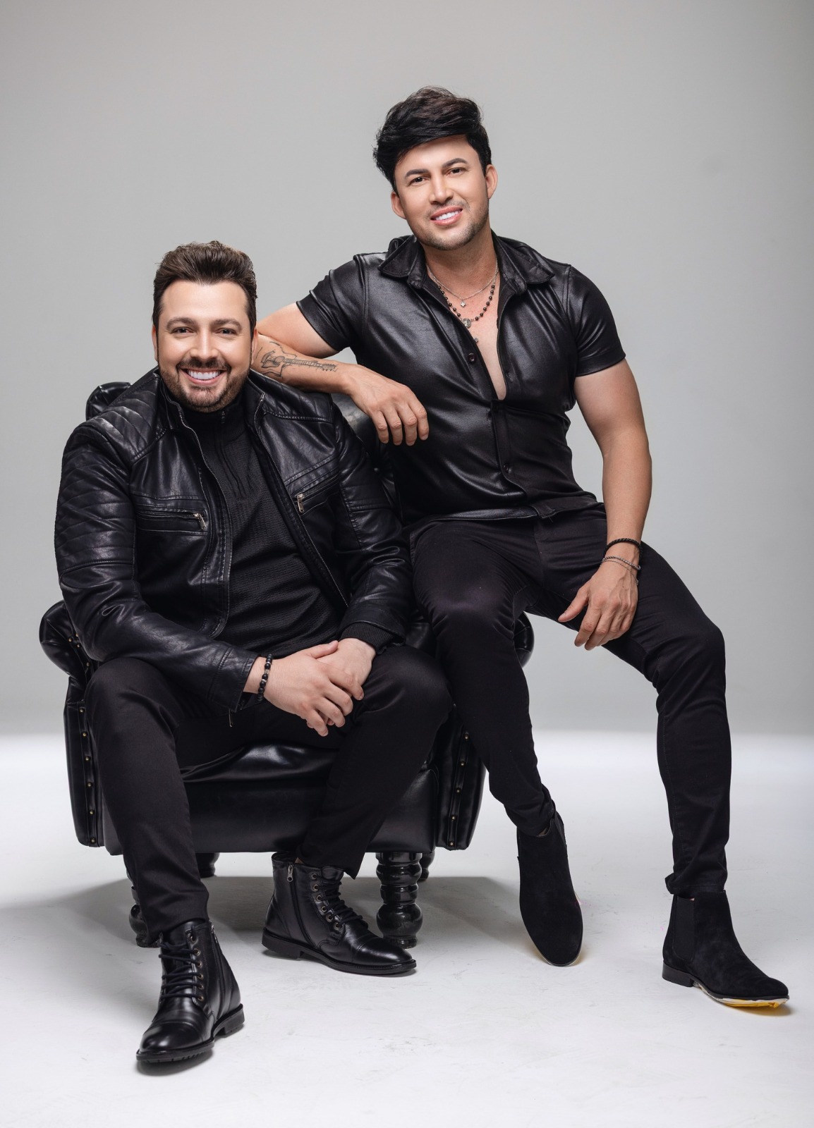 Ruan & Leandro: Dupla número um das rádios do Brasil se apresenta na Festa do Peão de Paulínia 11 Ruan & Leandro