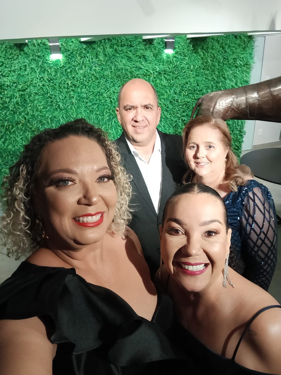 Juliano Augusto Gonçalves, minha esposa Dilene Corrêa, minhas primas Amanda Gonçalves e Tatiana Gonçalves