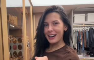 Ana Castela curte feriado na fazenda e mostra look de luxo para passeio a cavalo