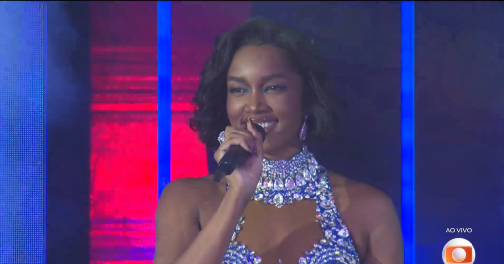 IZA volta ao BBB com show especial e homenagem a Tim Maia