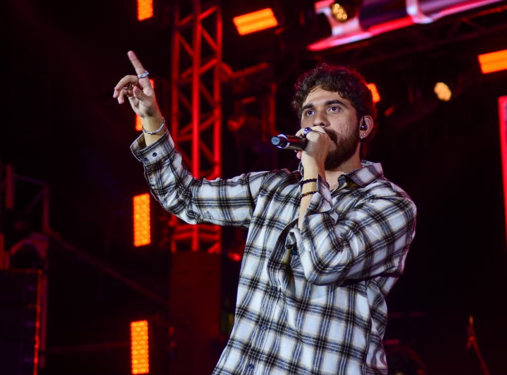 Gustavo Mioto é confirmado como atração do São João da Thay