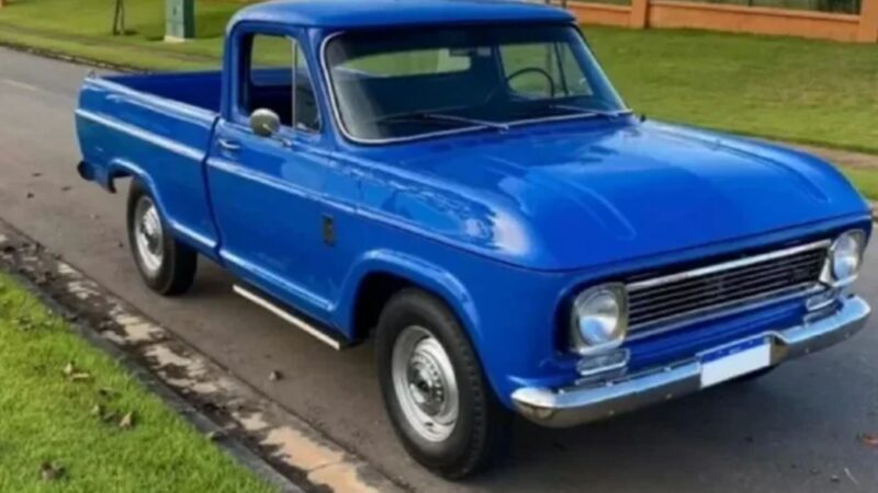 Gusttavo Lima enfrenta perrengue com picape milionária a caminho de show