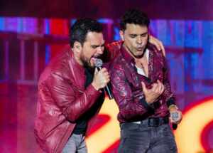 Zezé Di Camargo e Luciano provam que Paraguai é quase “segunda casa” da dupla