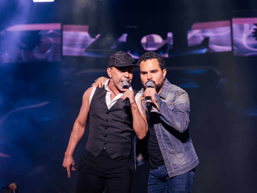 Após apresentações de São João no Nordeste, Zezé Di Camargo e Luciano seguem para show em Rondônia ZCL Sao Luis MA 5